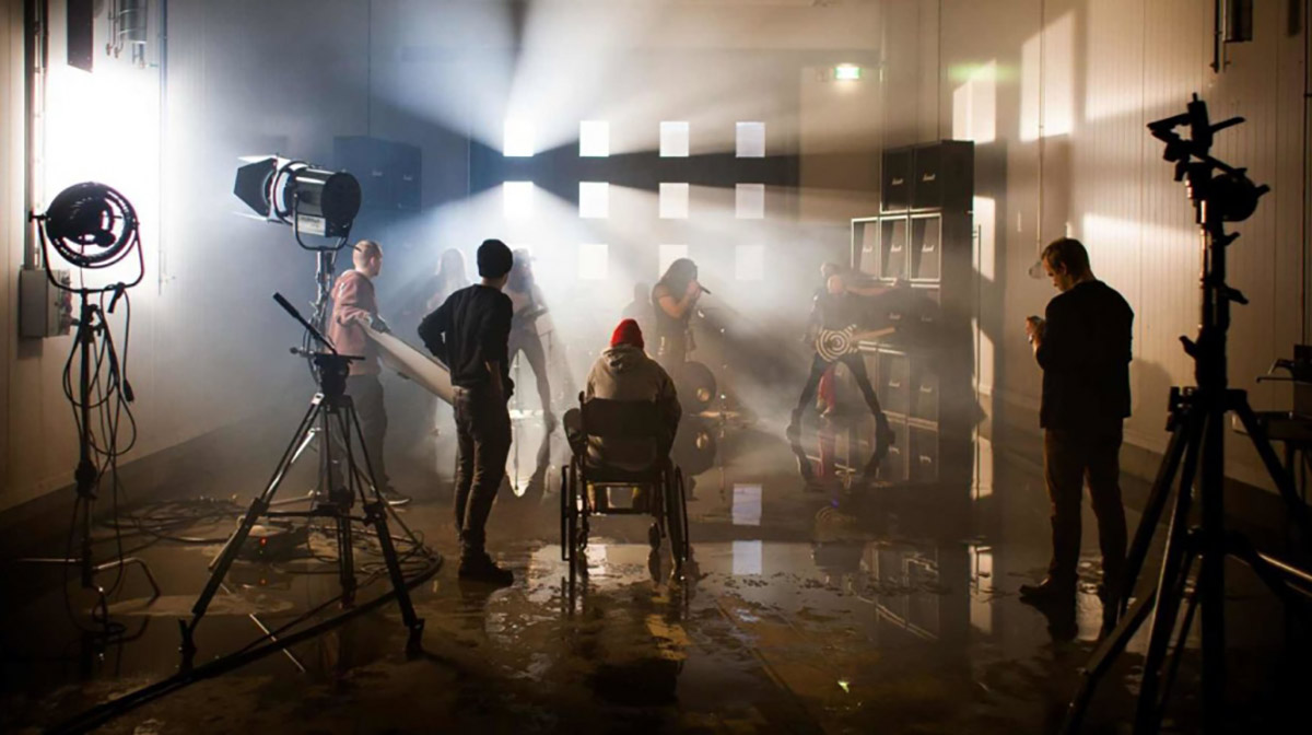 Behind the scenes d'un groupe de musique pour illustrer le service de vidéo clip et musique